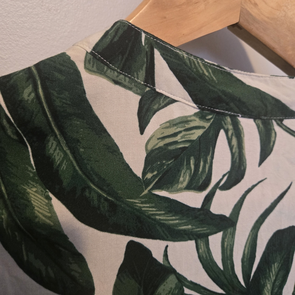Twix Green Tropical Leaf Print Dress | Small | Sleeveless Button Front - Picture 5 of 7